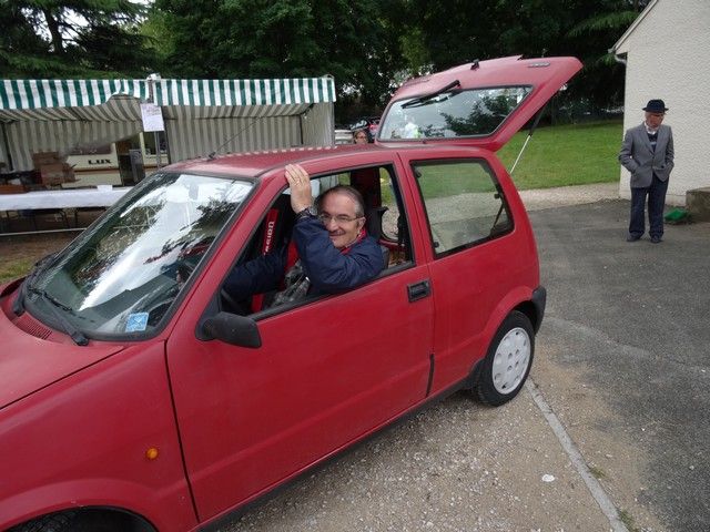 Vide grenier 2014 (25).jpg